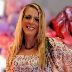 Meet your Posher, Victoria